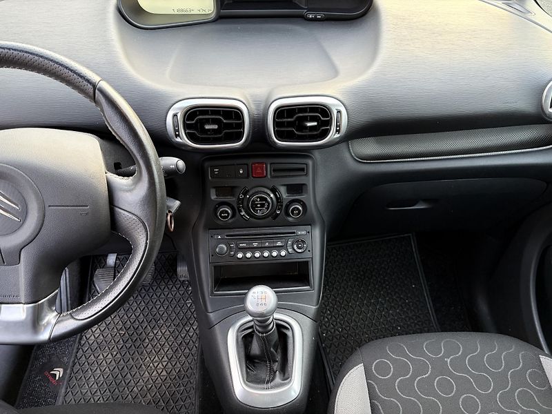 Citroën C3 Picasso 1.6 HDI - fotka 16 z 20