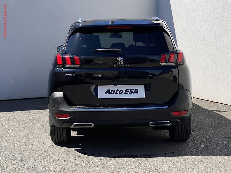 Peugeot 5008 (2018) 1.2PT, Allure, +ALU, panor - fotka 5 z 19