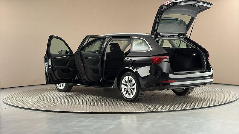 Škoda Octavia 1.5 TSI E-Tec DSG Style Combi - fotka 7 z 25