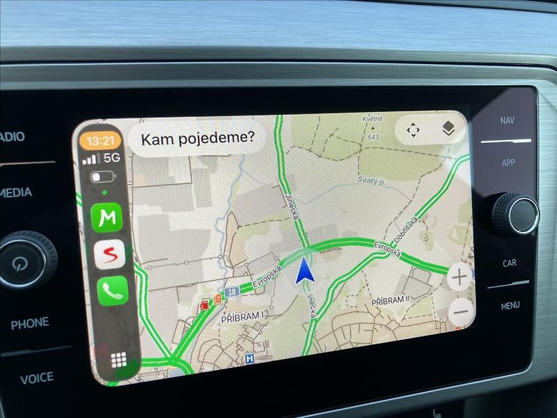 Volkswagen Passat 2,0 TAŽNÉ, KEYLESS, EL.KUFR - fotka 23 z 30