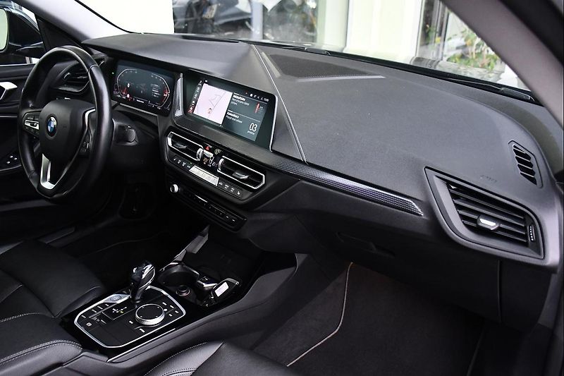 BMW Řada 2 218d LED NAVI REZERVACE - fotka 17 z 45
