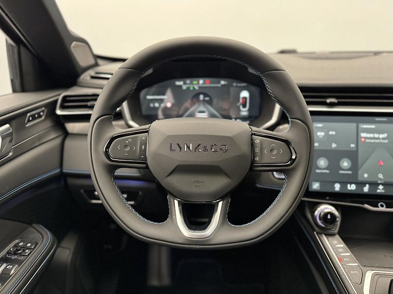 Lynk & Co 01 PHEV DCT AUT 1.maj - fotka 26 z 55