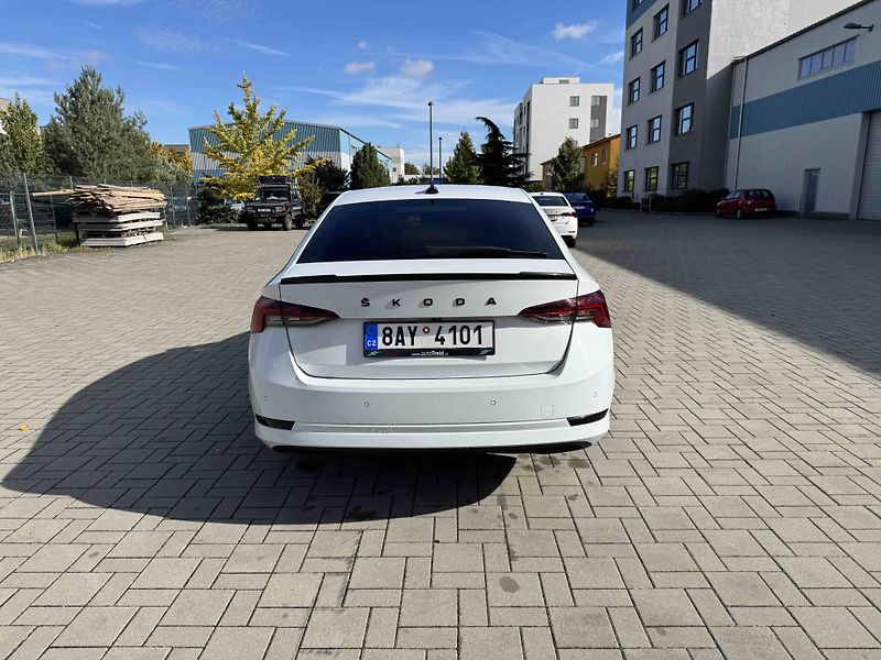 Škoda Octavia (2021) 2.0 TDI DSG Sport Packet - fotka 4 z 13