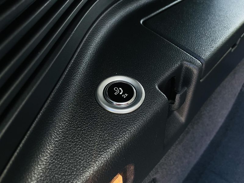 Ford Grand C-MAX 2.0TDCi MAN TAŽNÉ 1MAJITEL - fotka 20 z 50