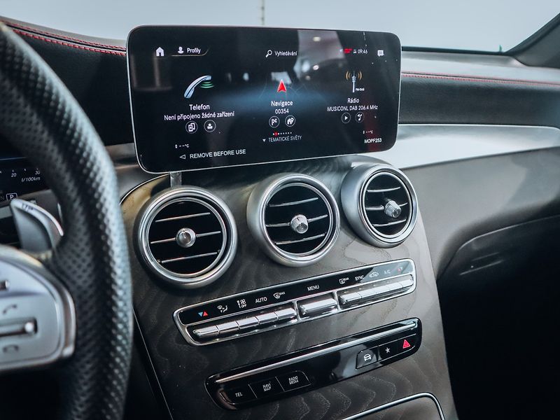 Mercedes-Benz GLC 43 AMG 4MATIC - fotka 15 z 28