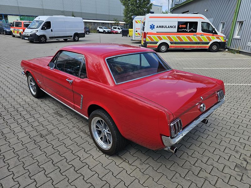 Ford Mustang (1964) - fotka 4 z 5
