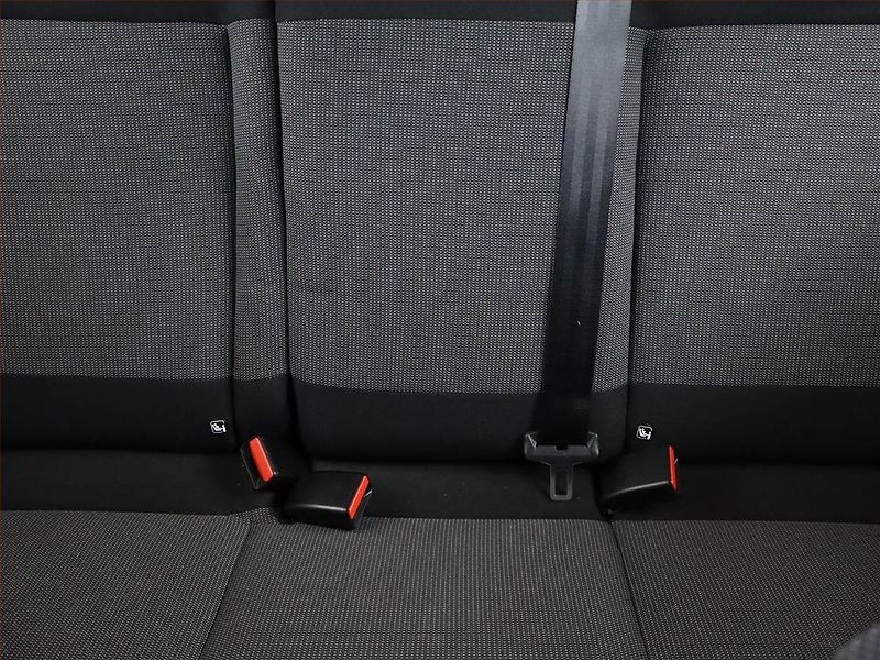 Citroën C3 (2018) 1.2 PureTech, ČR,1.maj - fotka 8 z 15