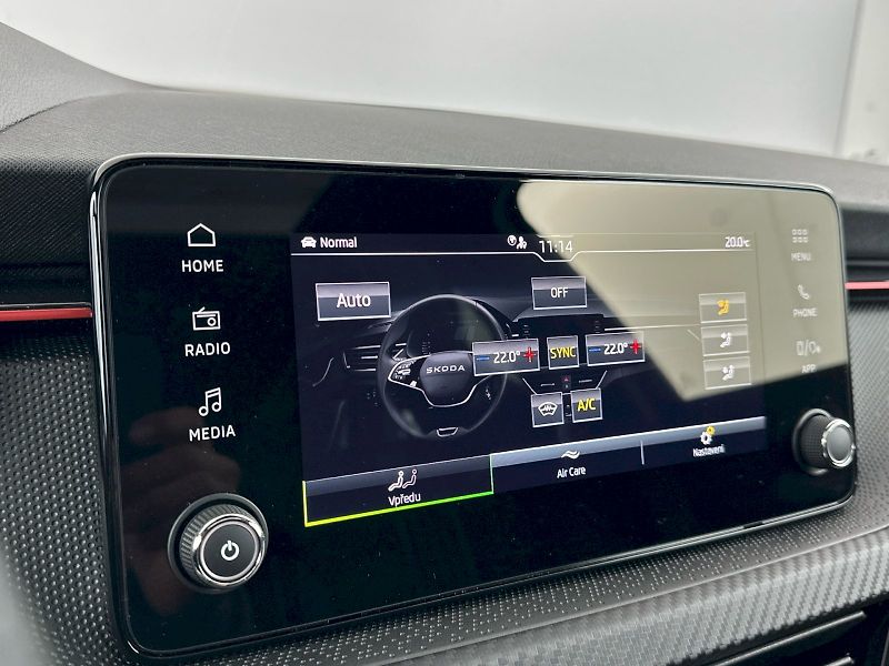 Škoda Kamiq (2025) DSG 1.0TSI 85kW Monte Carlo - fotka 18 z 32