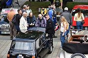 Nablýskané historické vozidla a motorky obsadily v neděli 19. května centrum Prostějova. 19.5. 2024