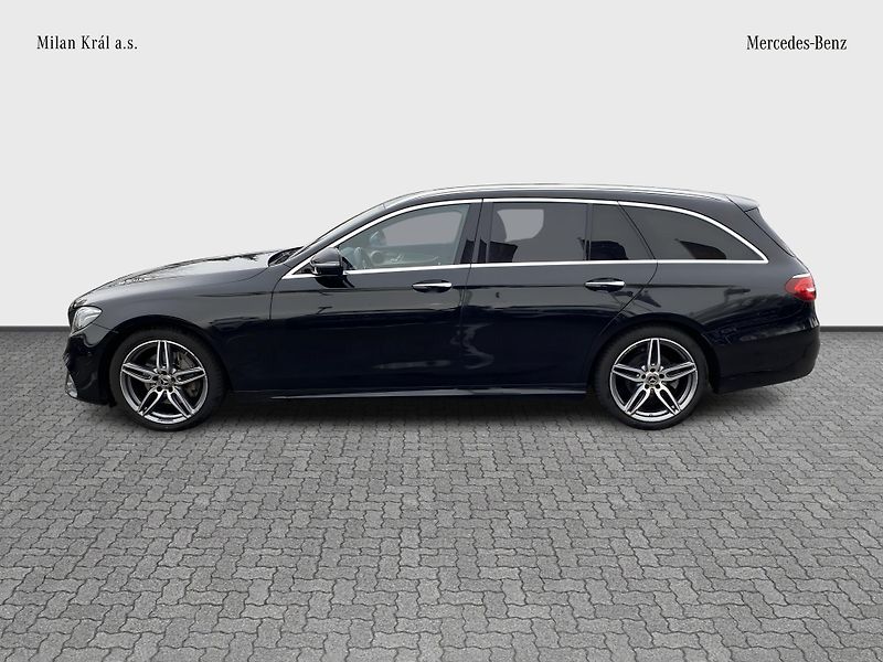 Mercedes-Benz Třídy E E 220d 4M AMG - fotka 2 z 23
