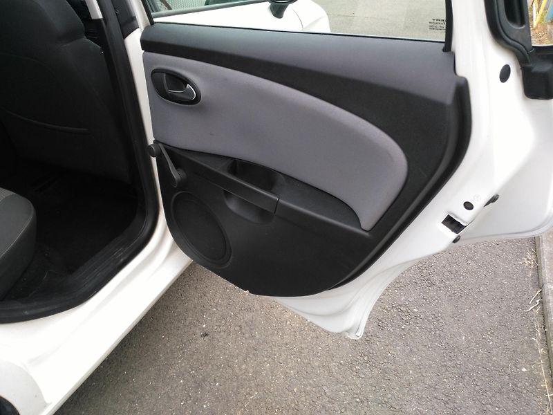 Seat Leon 1,6 TDI - fotka 26 z 29