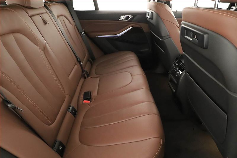 BMW X5 (2021) xDrive30d - fotka 7 z 20