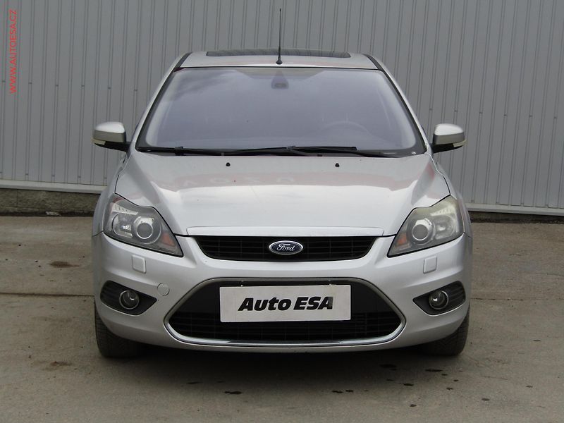 Ford Focus (2008) 2.0TDCi, ČR, AC, TZ, bixen - fotka 2 z 14