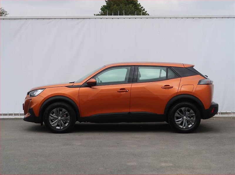 Peugeot 2008 (2021) 1.2 PureTech, ČR,1.maj - fotka 3 z 17