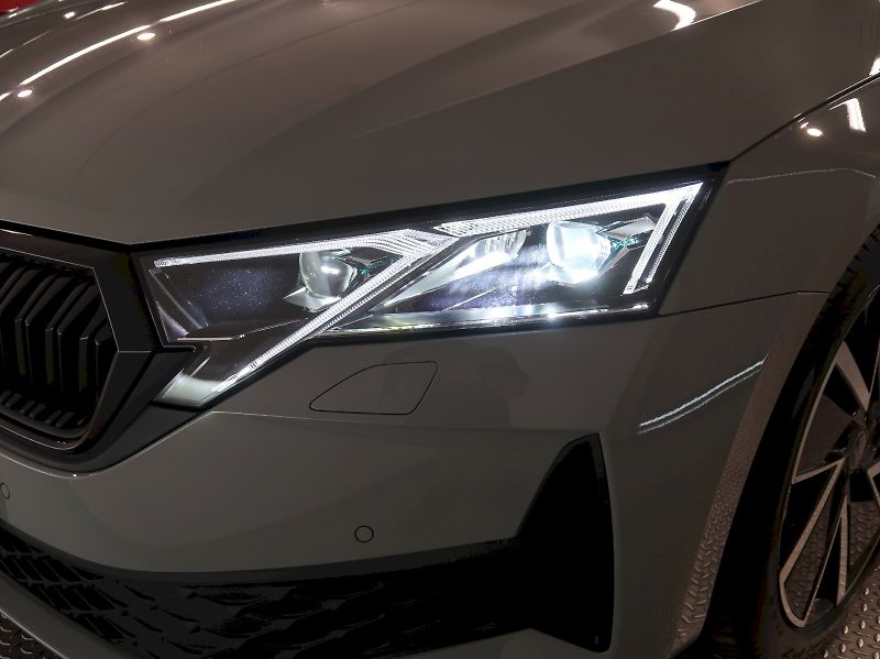 Škoda Octavia (2025) SPORTLINE 2.0TDI 110KW PANORAM - fotka 10 z 45