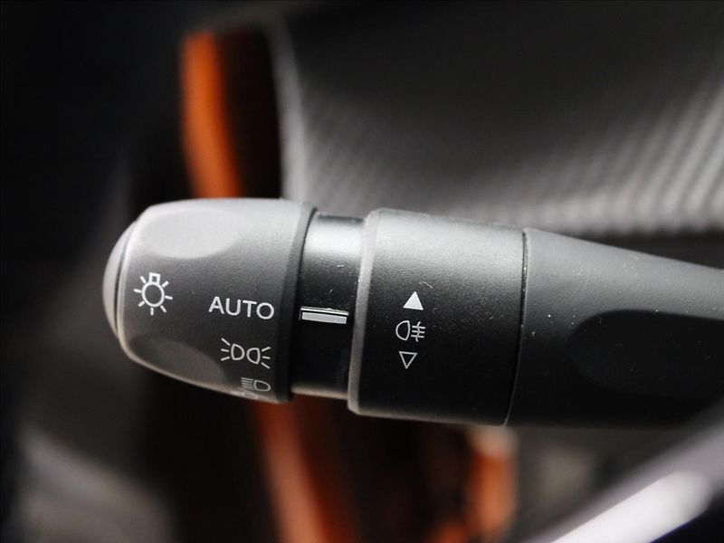 Peugeot 2008 0,0 e-2008 100kw/136hp - fotka 21 z 38