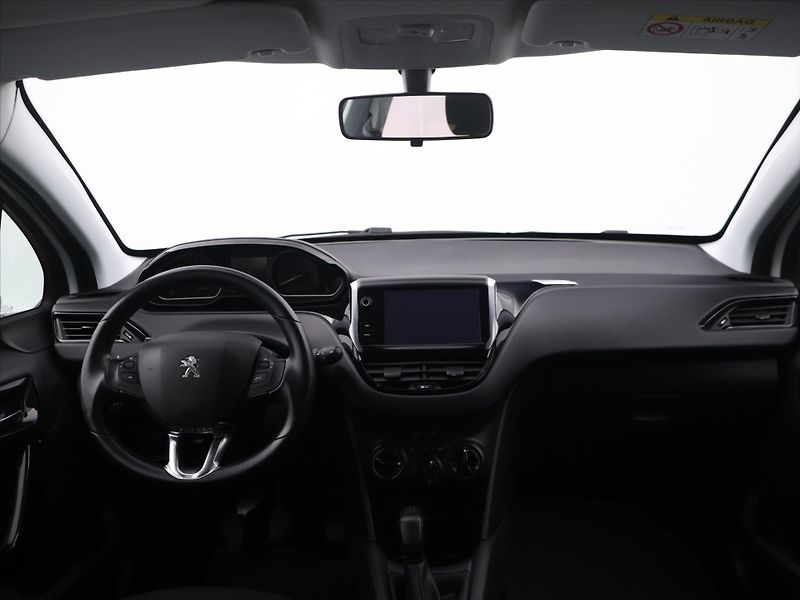 Peugeot 208 1,2 PureTech Klima CZ 1.Maj. - fotka 15 z 32
