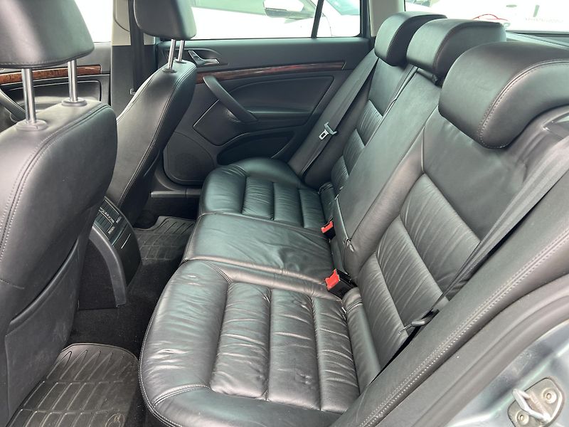 Škoda Octavia 2.0TDi 103kw DSG TEMPOMAT ALU - fotka 27 z 41
