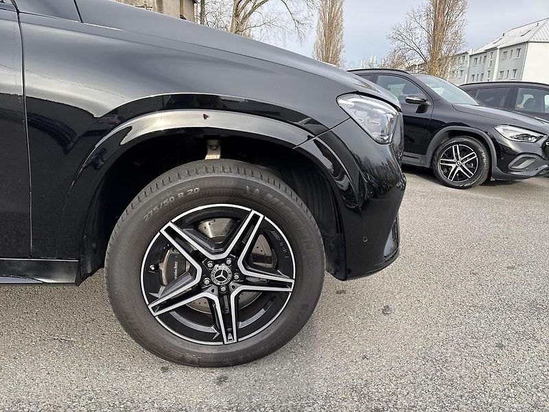 Mercedes-Benz GLE 450 d 4MATIC - fotka 16 z 16