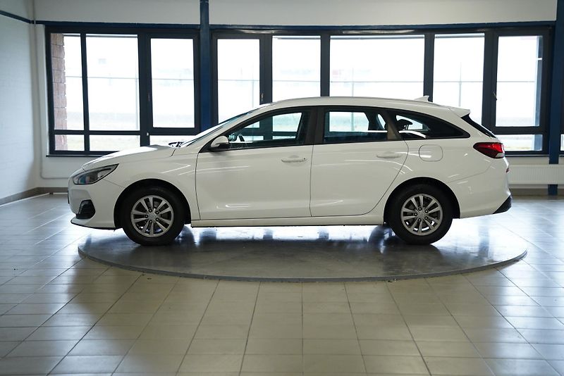 Hyundai i30 - fotka 3 z 23