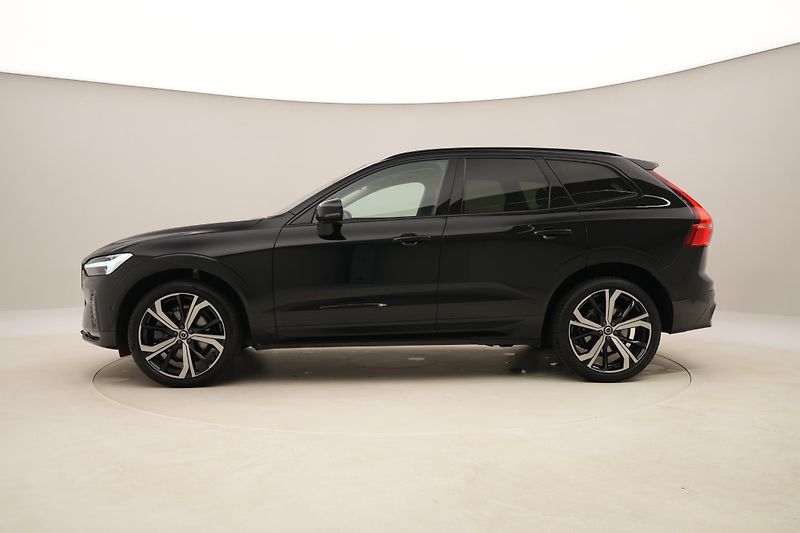 Volvo XC60 B4 AWD DARK PLUS AUT  - fotka 10 z 56