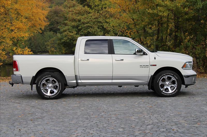 Dodge RAM 3.0L V6 EcoDIESEL / LARAMIE - fotka 6 z 43