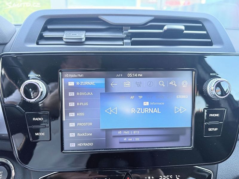 SsangYong Tivoli Grand 1.5 GDI Style Plus - fotka 15 z 33