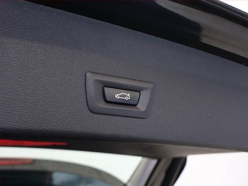 BMW X1 (2017) xDrive18d, 4X4, Automat, ČR - fotka 17 z 17