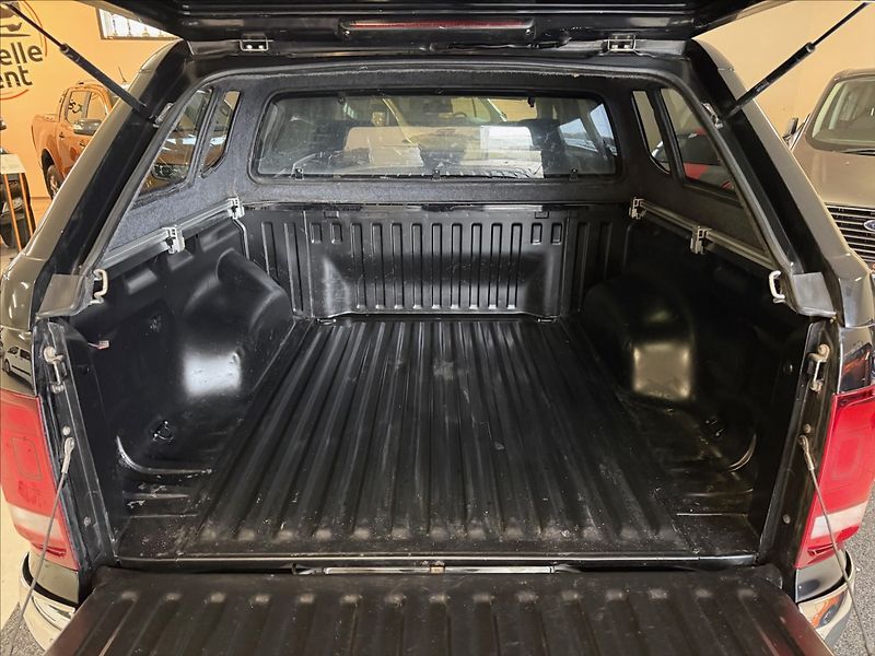 Volkswagen Amarok 3,0 V6 Hardtop,po servisu - fotka 24 z 38
