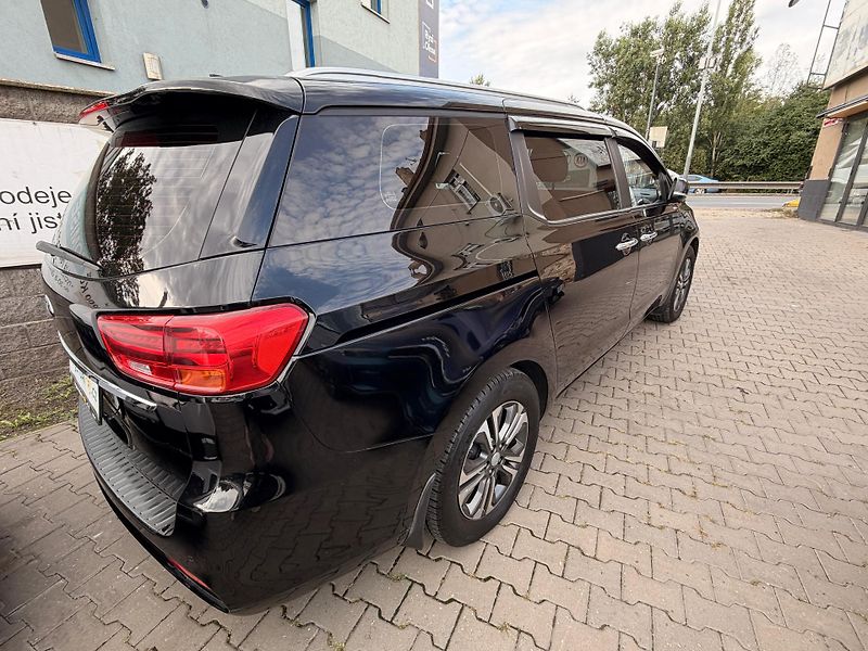 Kia Carnival 2.2-9 MÍST-AUTOMAT-PREMIUM - fotka 8 z 23