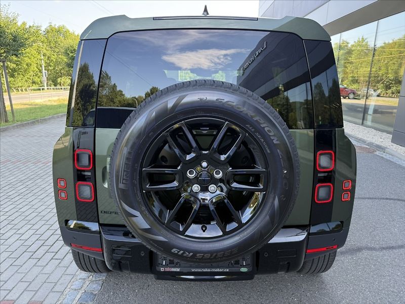 Land Rover Defender (2026) 3,0 S D200 - fotka 8 z 23