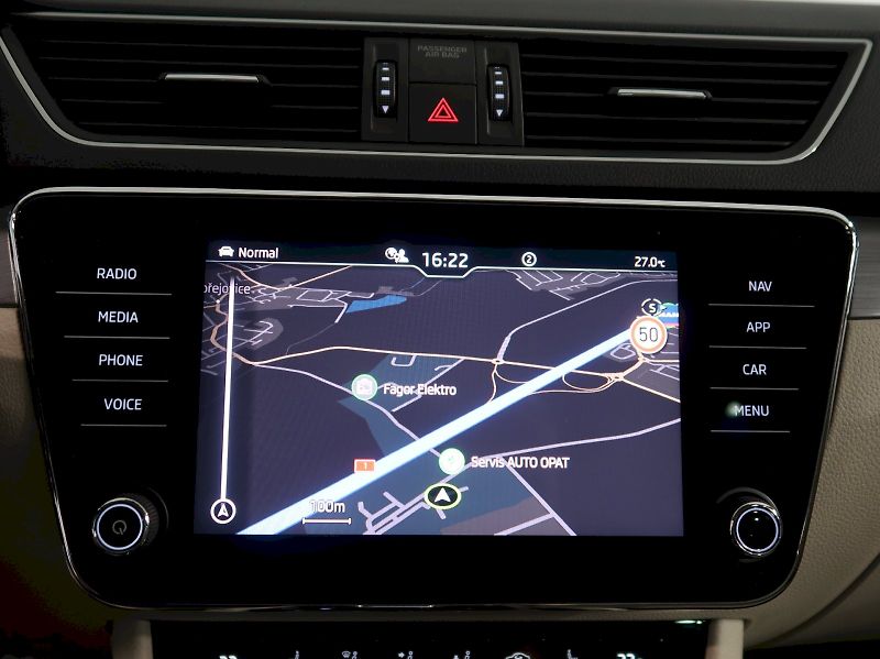Škoda Superb (2022) STYLE 2.0TDI 147KW 4x4 DSG - fotka 25 z 41