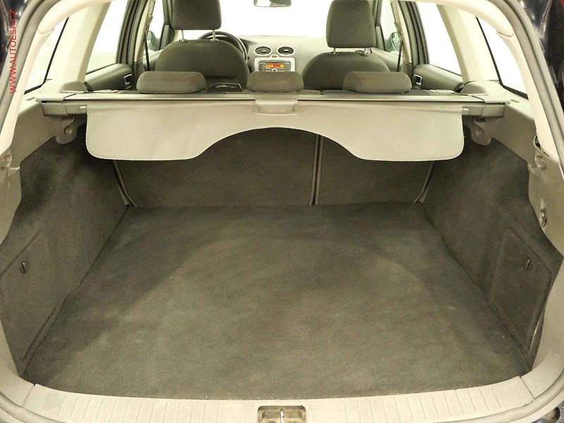 Ford Focus (2007) 1.8TDCi, AC, STK7/28 - fotka 7 z 17