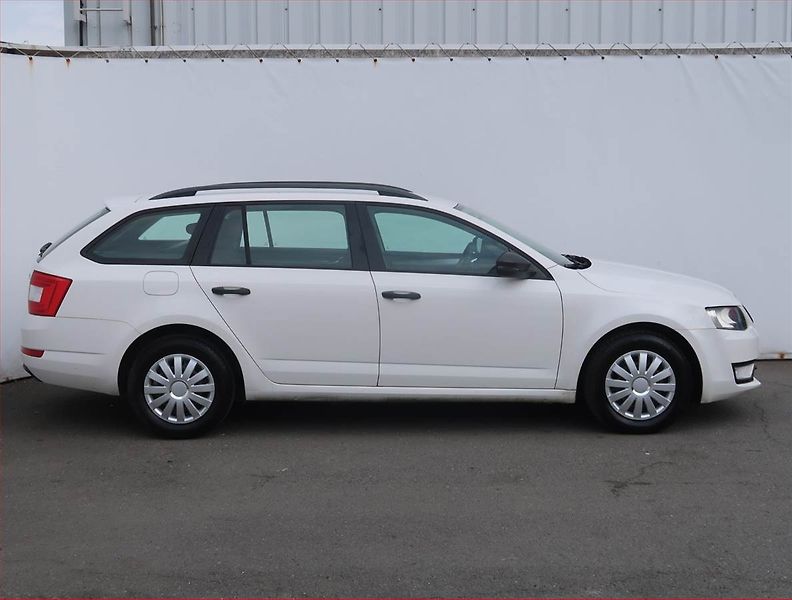 Škoda Octavia (2015) 1.6 TDI - fotka 6 z 15