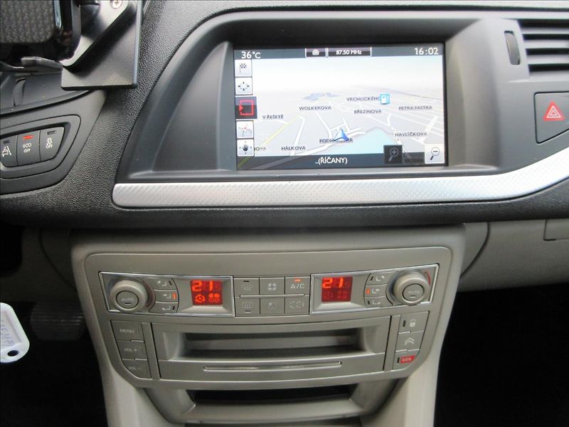 Citroën C5 2,0 HDi, Exclusive, Tourer, 1. - fotka 22 z 39