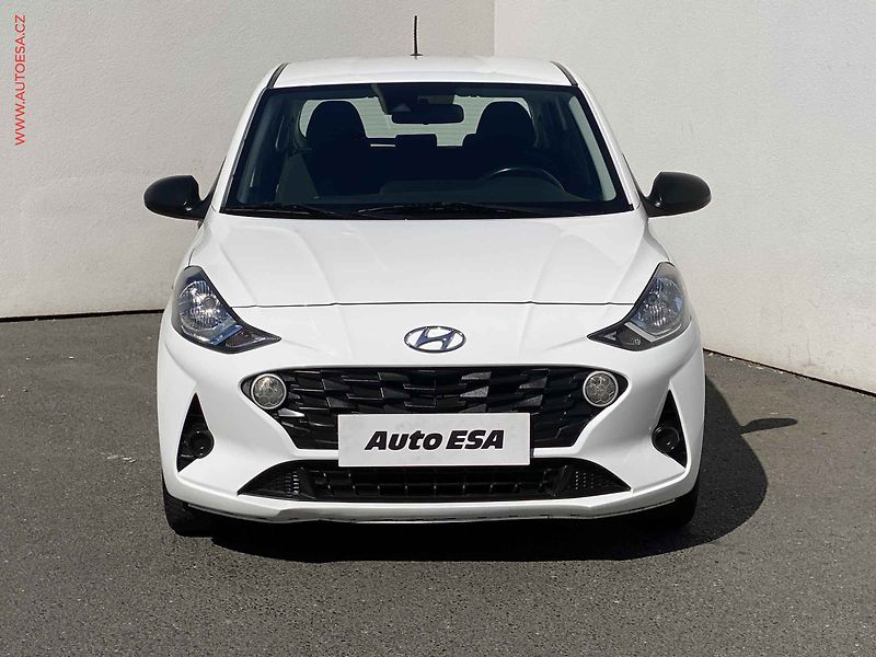 Hyundai i10 (2022) 1.0 i, ČR, Comfort, park. - fotka 2 z 16