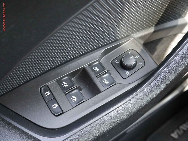 Škoda Octavia (2021) 2.0 TDi, ČR, DSG, Style - fotka 11 z 20