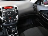 Kia Ceed (2011) 1.4 CVVT, nová STK - náhled 8