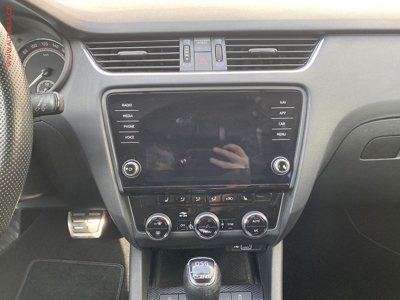 Škoda Octavia (2018) 2.0 TDi, RS, DSG, LED, TZ - fotka 12 z 18