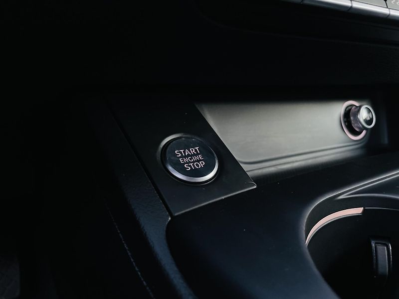Audi A5 2.0i 140KW AUT KAMERY SERVISKA - fotka 43 z 56