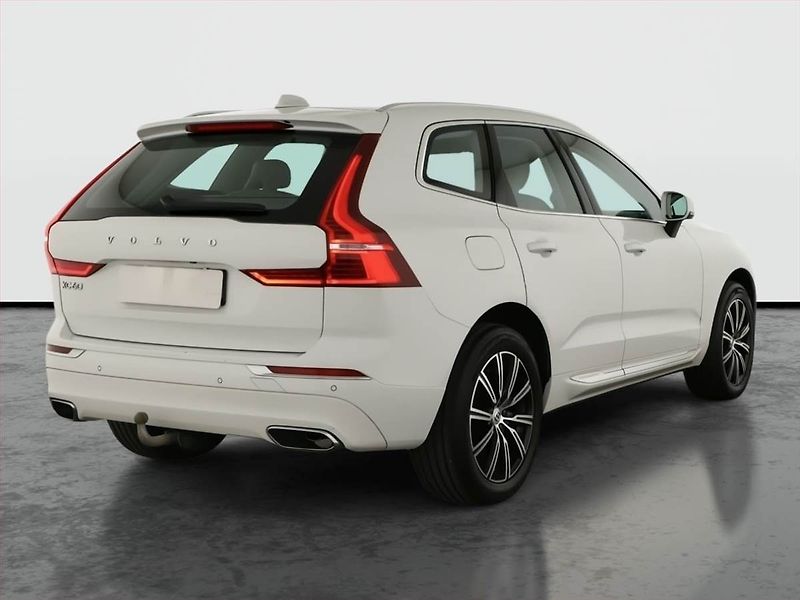 Volvo XC60 (2018) D4 AWD - fotka 5 z 27