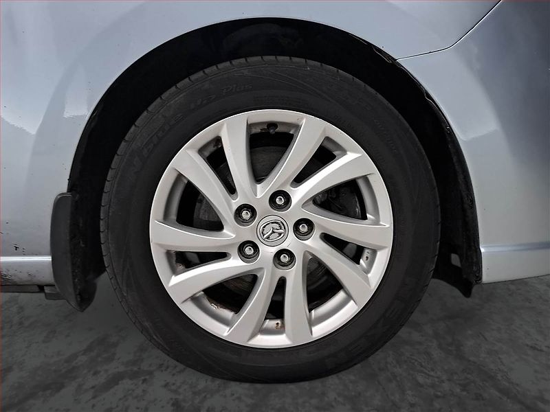 Mazda 5 (2010) 2.0, 7 míst - fotka 15 z 17