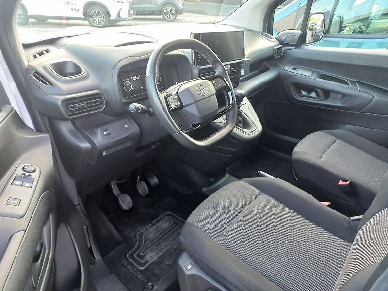 Toyota ProAce City SWB Active Mutimedia  1.5 - fotka 8 z 16