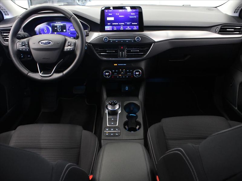 Ford Focus 1,5 EB 110kW AT Titan.X 1.maj. - fotka 8 z 24