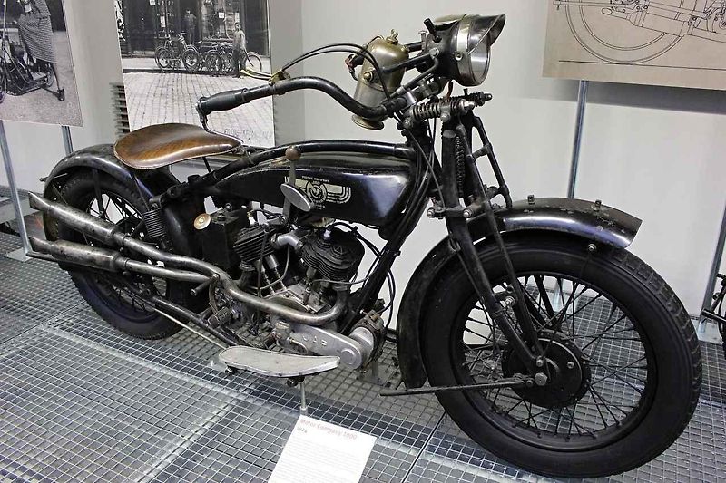 Firma JAC Jaroslava Cvacha z Horažďovic nabízela nejlevnější typ motocyklu v kubatuře 500.