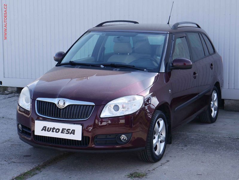 Škoda Fabia (2009) 1.4 16V, Výhř.sed, TZ - fotka 3 z 16