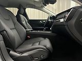 Volvo V60 B4 PLUS DARK AUT 1.maj. - náhled 18