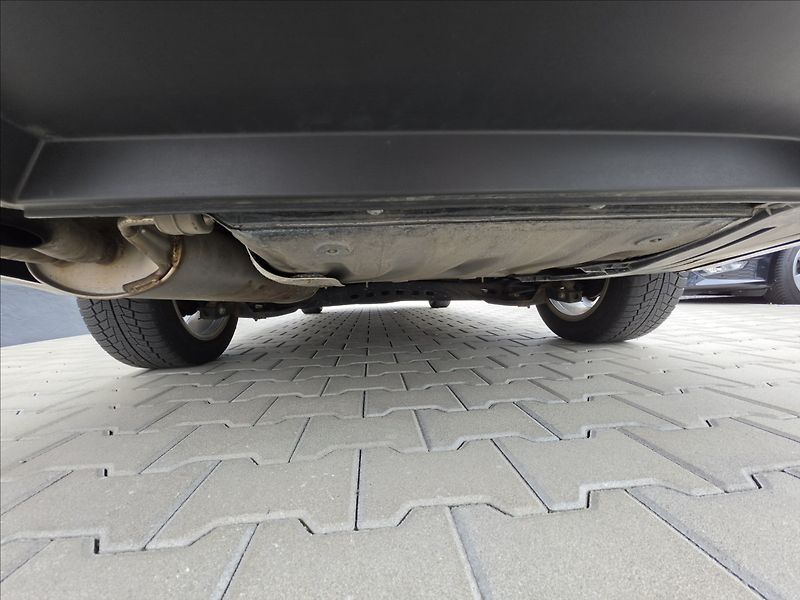 Škoda Octavia 1,4TSi 110KW Ambition 92TKM - fotka 27 z 39
