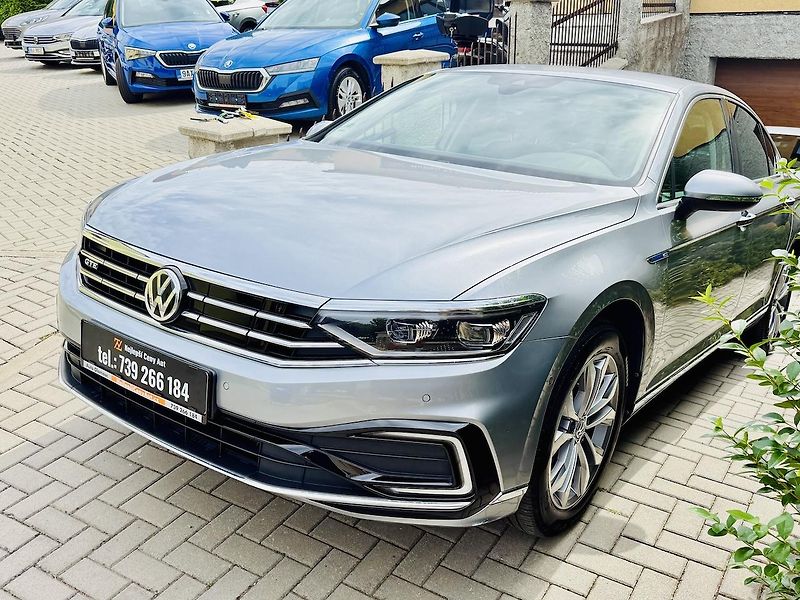 Volkswagen Passat (2020) 1,4TSi GTE 160kW HYBRID HIGHLI - fotka 16 z 24