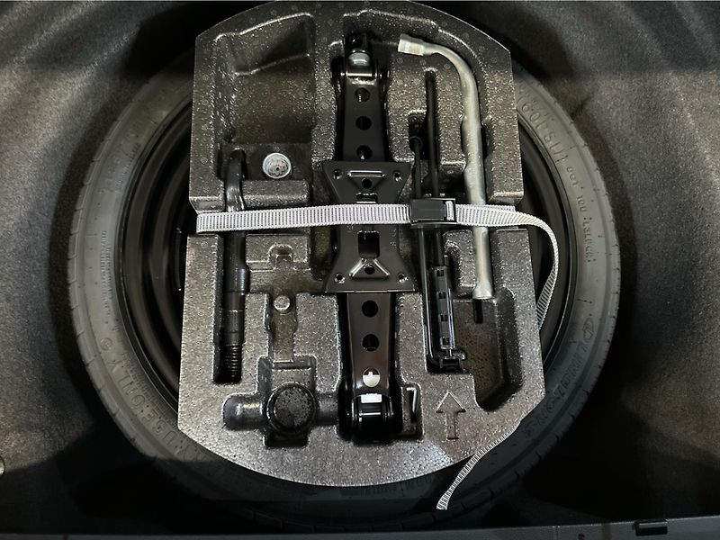Volkswagen Passat Elegance 2,0 TDI 110 kW - fotka 15 z 25
